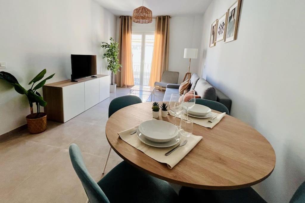 Lovely Apartment Close By City Center Malaga Luaran gambar